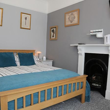 Acorns Guest House Combe Martin Exterior foto